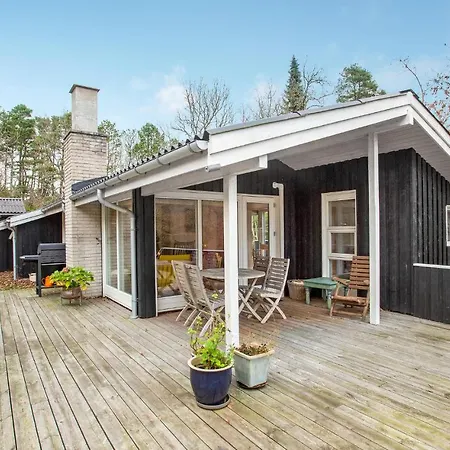 Prázdninový dům Stunning In Lbk With Sauna And 3 Bedrooms *